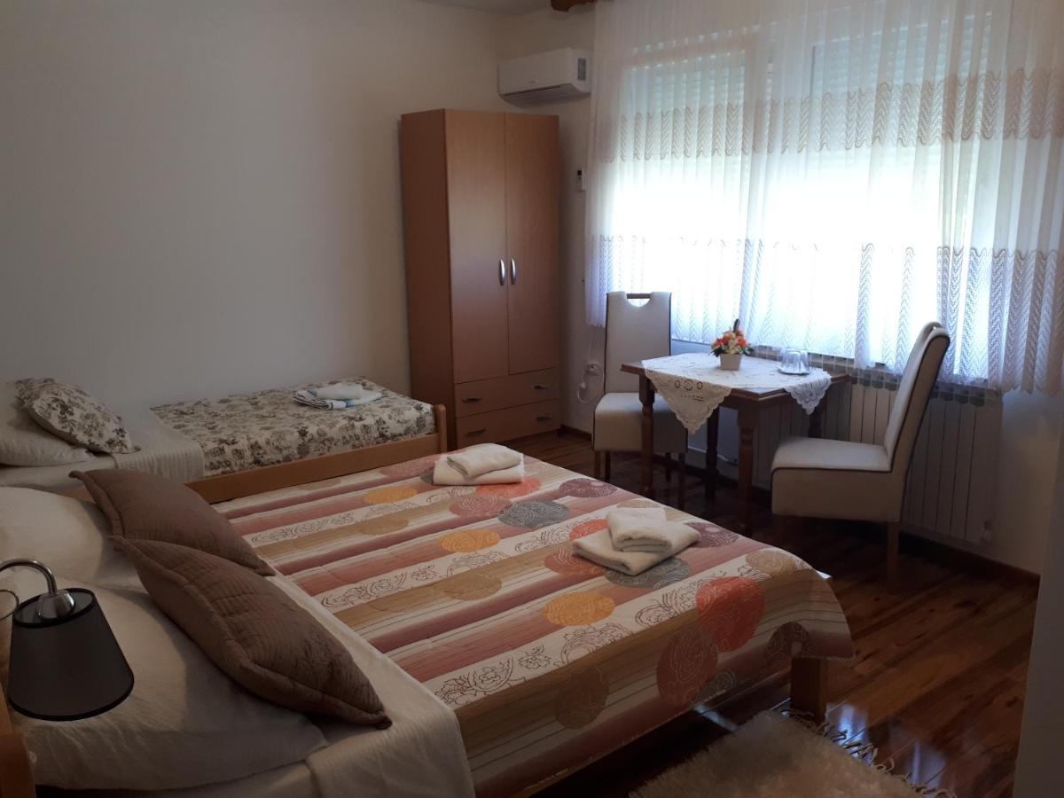 Plitvička Jezera Guest House Family Varda Plitvice Lakes מראה חיצוני תמונה