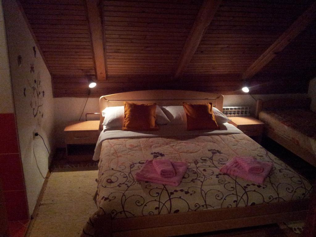 Plitvička Jezera Guest House Family Varda Plitvice Lakes מראה חיצוני תמונה