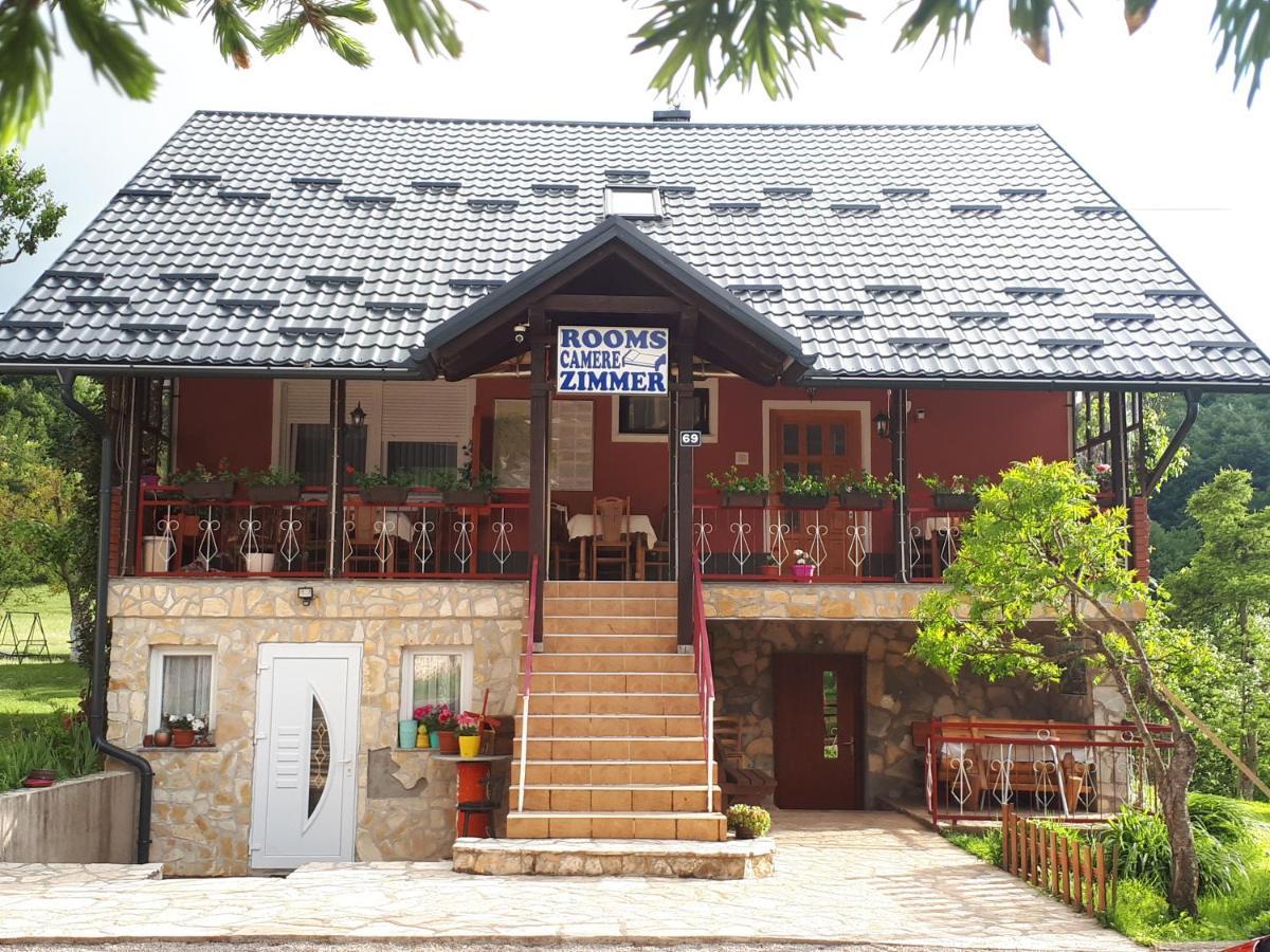 Plitvička Jezera Guest House Family Varda Plitvice Lakes מראה חיצוני תמונה